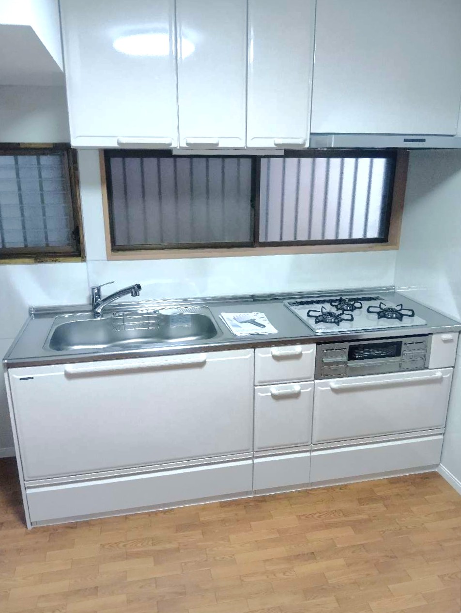 丈夫なホーロー素材で長く使い続けられるキッチンリフォーム（府中市G様邸）