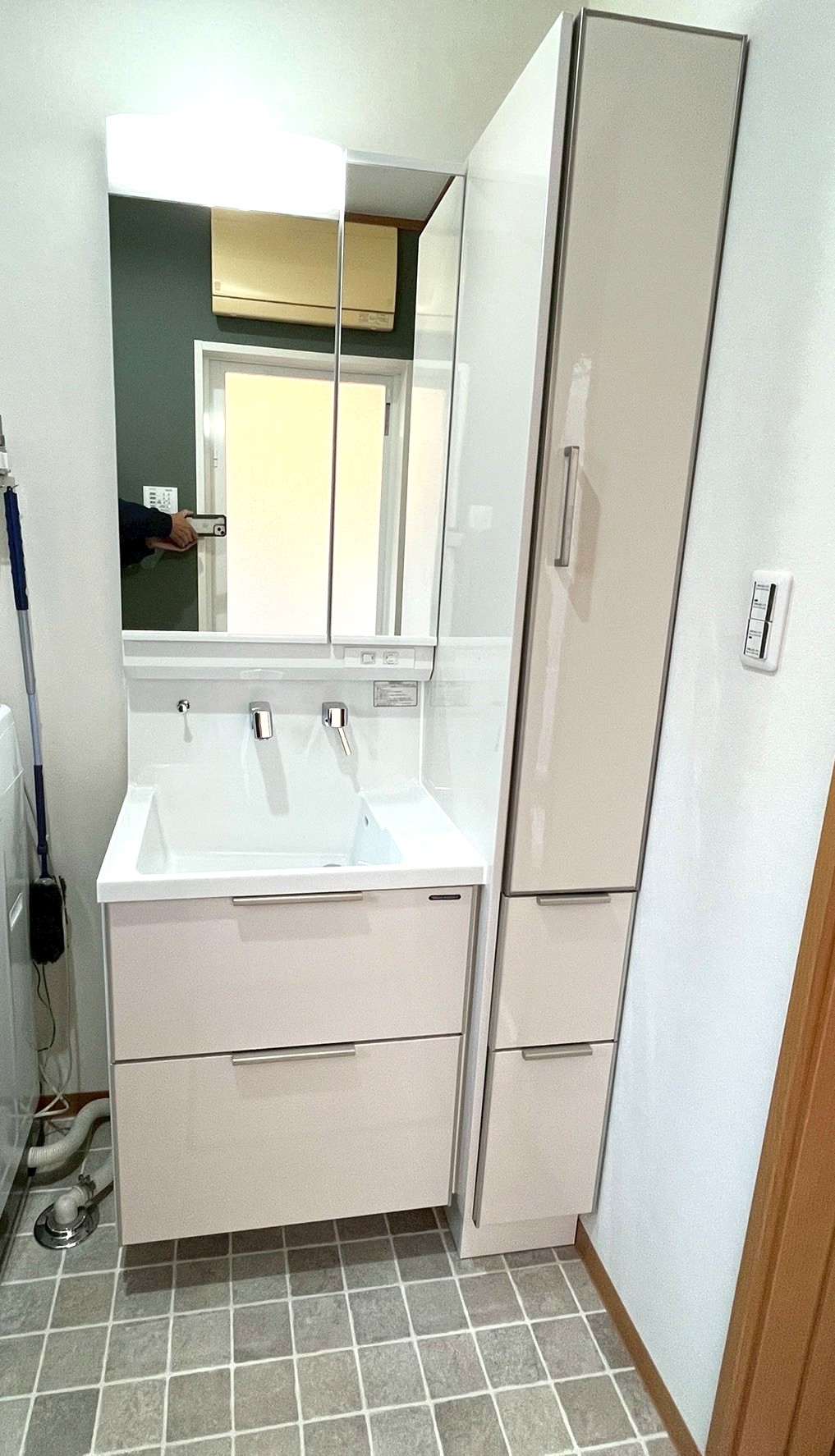 藤沢市H様邸　洗面化粧台リフォーム