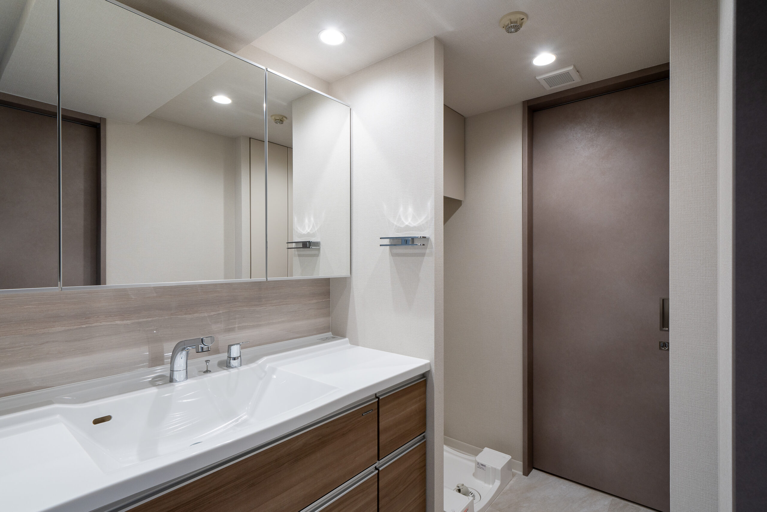 横浜市都筑区　洗面台事例　リジャスト