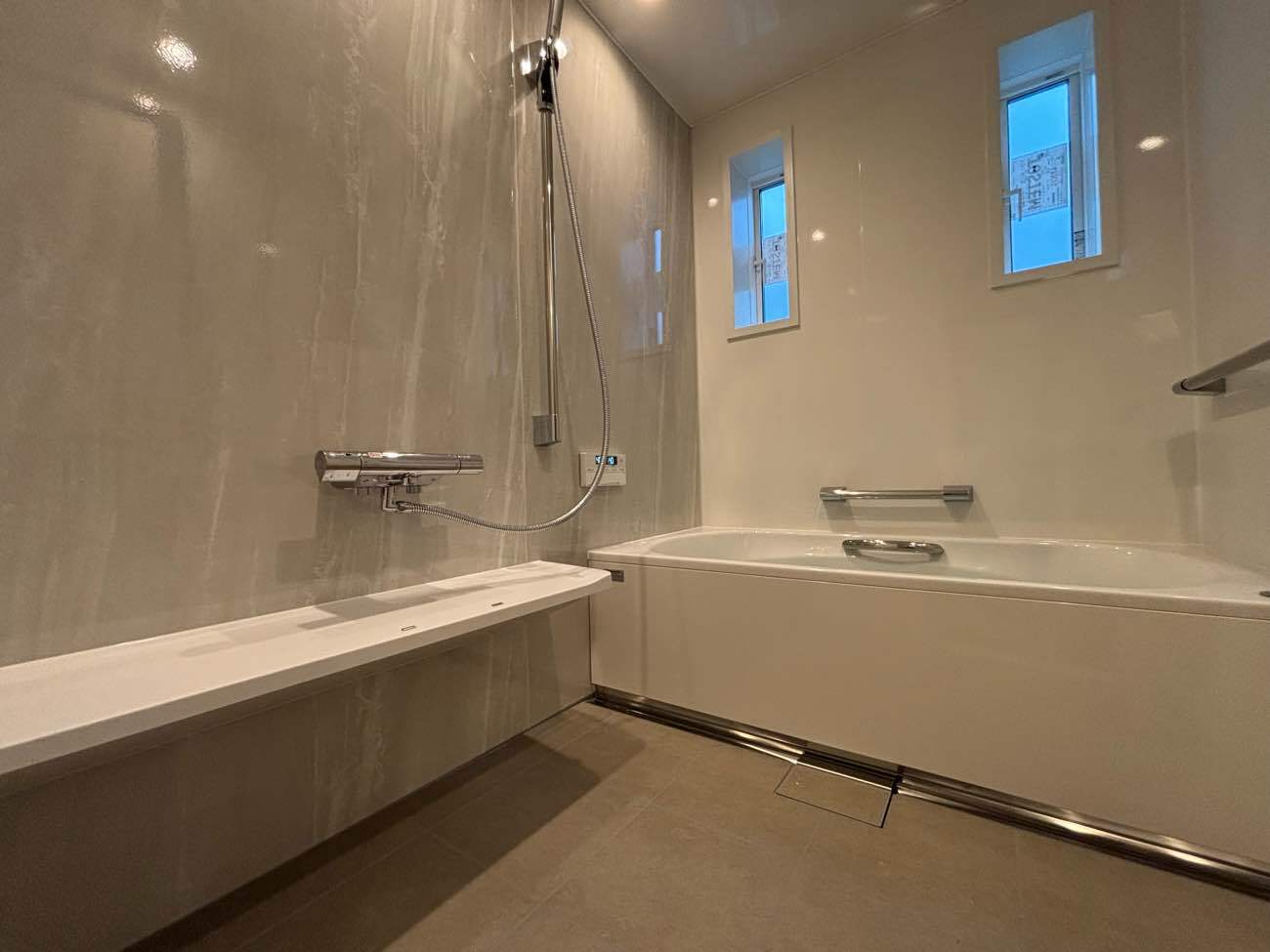 【横浜市青葉区】水回り事例　ぴったりサイズグランスパ・ファミーユ