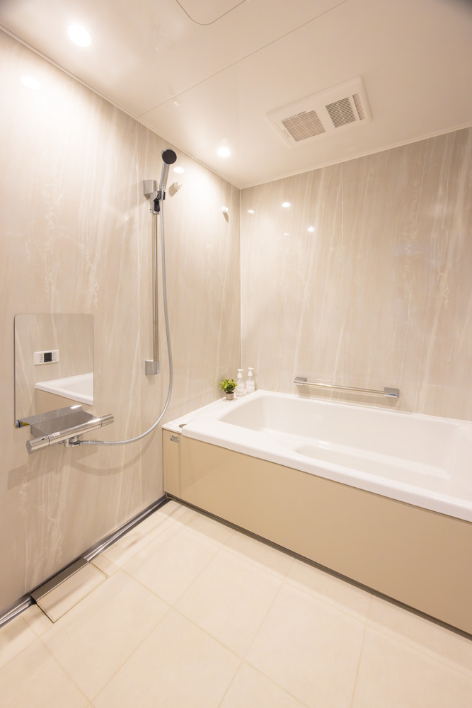 【横浜市神奈川区I様邸】鋳物ホーローのあたたかさが心地よいシステムバス