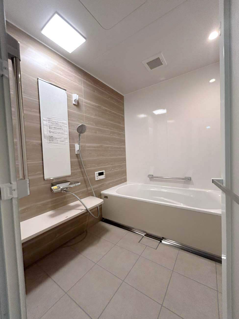 窓を無くして断熱性アップ！長く美しさを保つ浴室リフォーム　相模原市南区F様